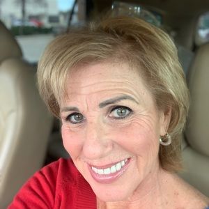 Meet your Posher, Rose